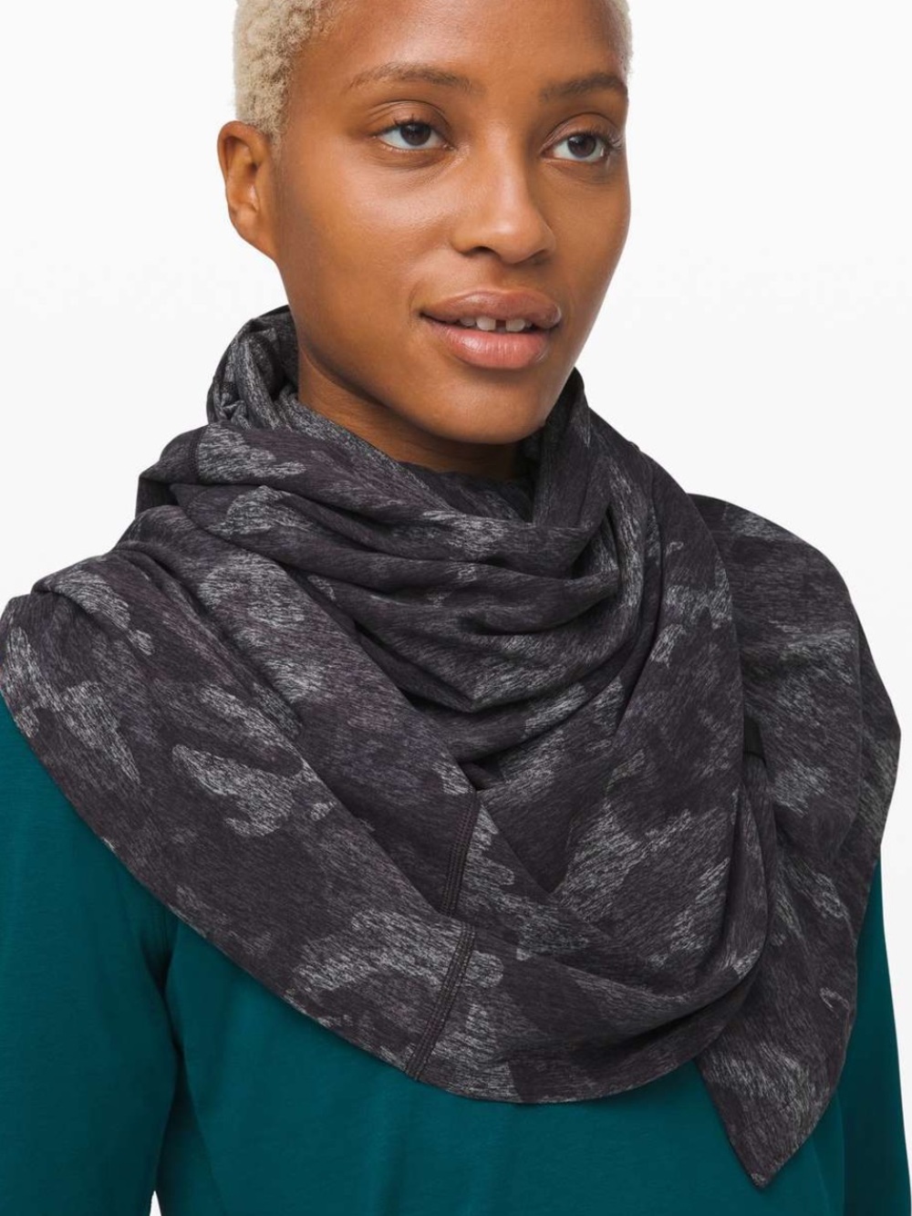 Lululemon Vinyasa Scarf Rulu Incognito Camo HTR Black Buttery Soft Wrap NWOT